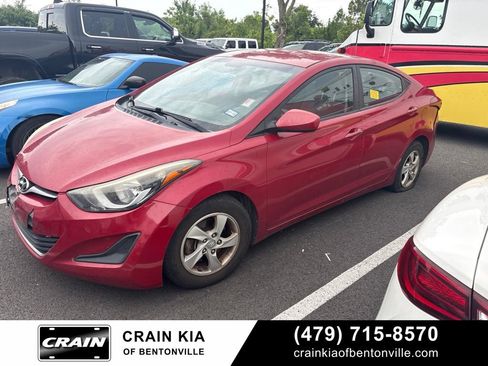 Used 2015 Hyundai Elantra SE FWD image 3
