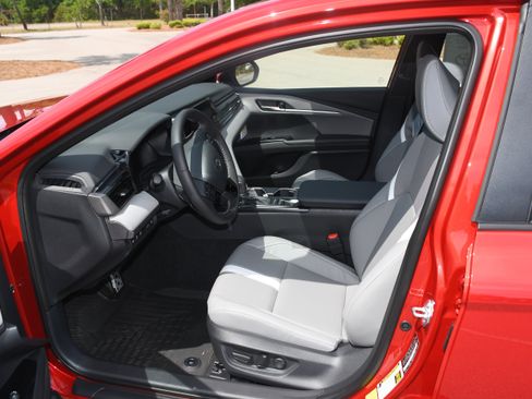 New 2026 Toyota Camry SE FWD image 3