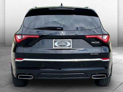 Used 2024 Acura MDX SH-AWD w/ Advance Package image 3