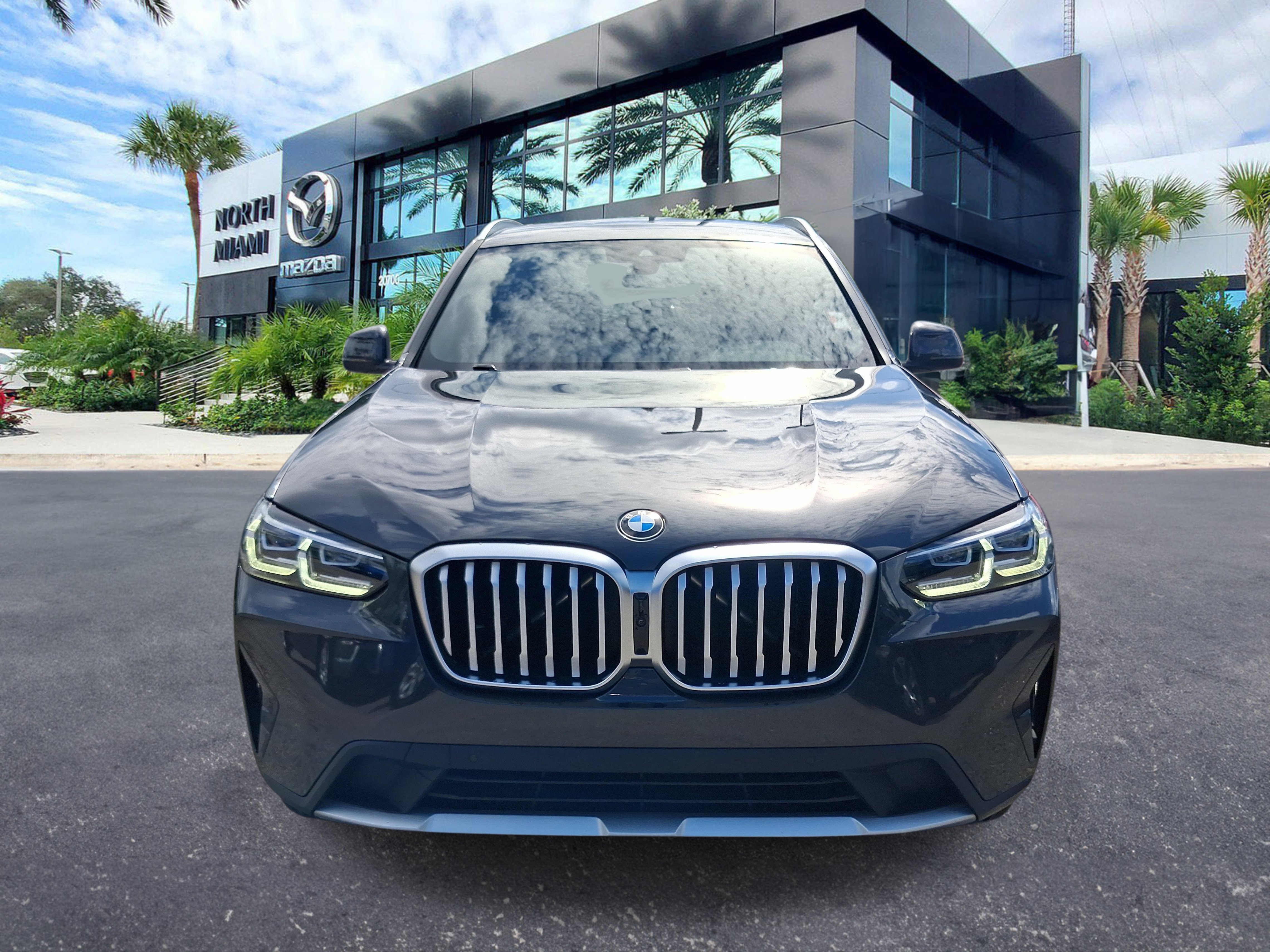 Used 2023 BMW X3 xDrive30i w/ Premium Package AWD/4WD image 2