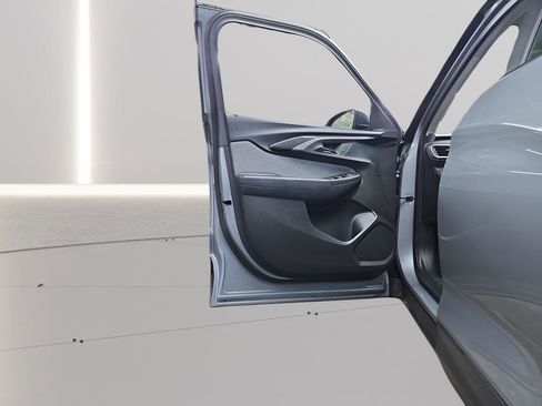 Used 2023 Chevrolet TrailBlazer LS image 18