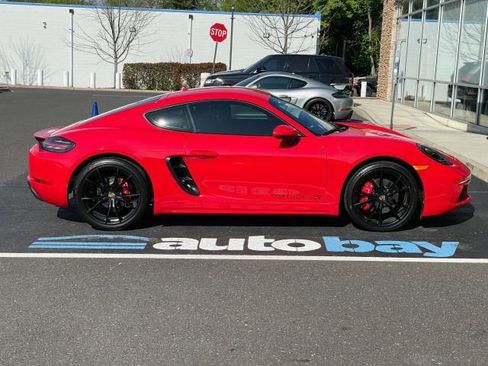 Used 2025 Porsche 718 Cayman S RWD image 22