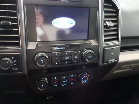 Used 2020 Ford F150 XLT w/ Equipment Group 302A Luxury AWD/4WD image 21