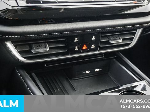 Used 2025 Volkswagen Atlas SE FWD image 41