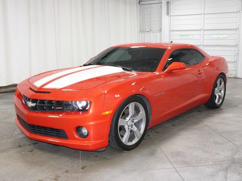 Used 2011 Chevrolet Camaro SS w/ RS Package RWD image 4