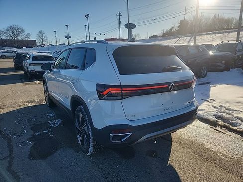 New 2026 Volkswagen Taos SE AWD/4WD image 5