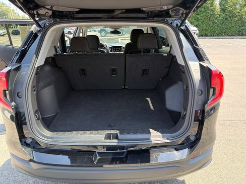 Used 2024 GMC Terrain SLE AWD/4WD image 26