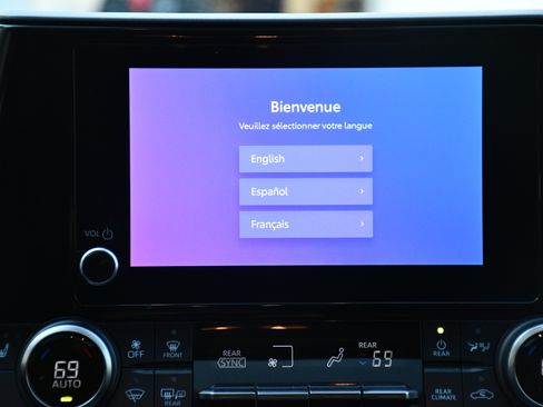 Certified 2023 Toyota Highlander XLE image 18