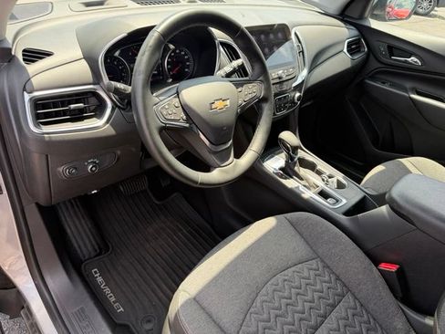 Certified 2023 Chevrolet Equinox LT FWD image 18