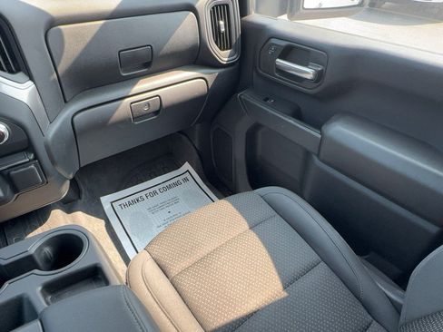 Certified 2024 GMC Sierra 2500 Pro w/ Convenience Package AWD/4WD image 16