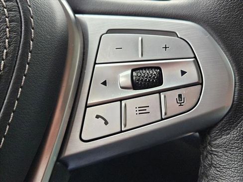 Used 2023 BMW X7 xDrive40i w/ Premium Package image 13