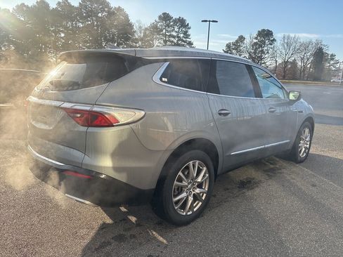 Used 2023 Buick Enclave Premium w/ Experience Buick Package image 8