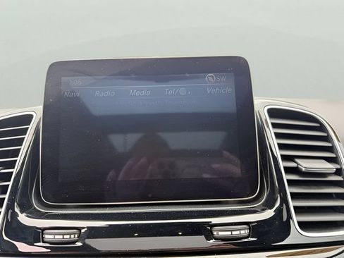 Used 2017 Mercedes-Benz GLE 350 4MATIC image 19
