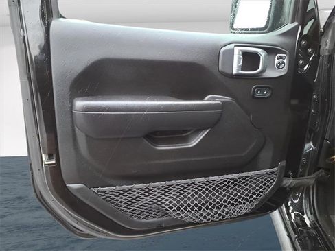 Used 2024 Jeep Wrangler Unlimited Rubicon image 26