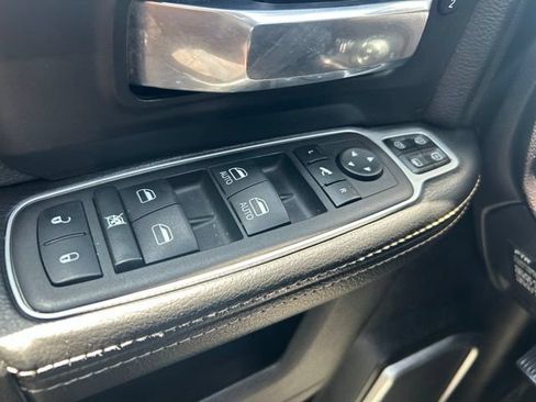 Used 2023 RAM 2500 Laramie AWD/4WD image 18