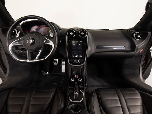 Used 2025 McLaren GTS image 31