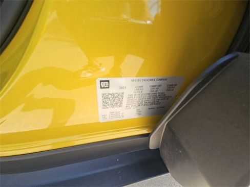 Used 2025 Chevrolet Trax RS w/ Driver Confidence Package image 30