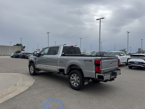 Used 2023 Ford F250 Lariat w/ Lariat Ultimate Package AWD/4WD image 4