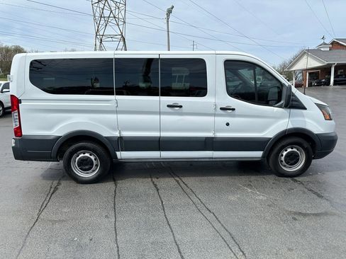 Used 2018 Ford Transit 150 XL image 5