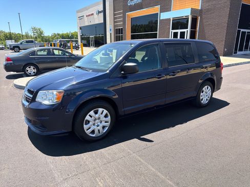 Used 2016 Dodge Grand Caravan SE w/ Quick Order Package 29E SE FWD image 20