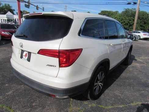 Used 2018 Honda Pilot EX image 11