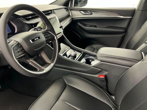 New 2026 Jeep Grand Cherokee Limited image 15