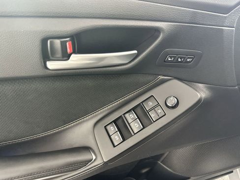 Used 2019 Toyota Avalon Touring image 17