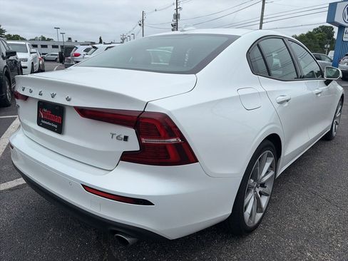 Used 2021 Volvo S60 T6 Momentum AWD/4WD image 7