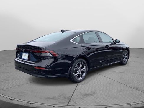 Certified 2023 Honda Accord EX image 3