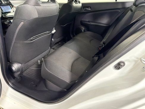 Used 2022 Toyota Prius LE image 20