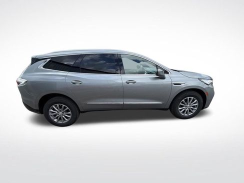 Used 2024 Buick Enclave Essence AWD/4WD image 7