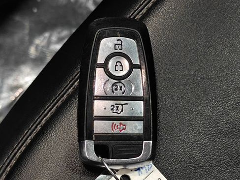 Used 2023 Ford Explorer XLT w/ Equipment Group 202A AWD/4WD image 13