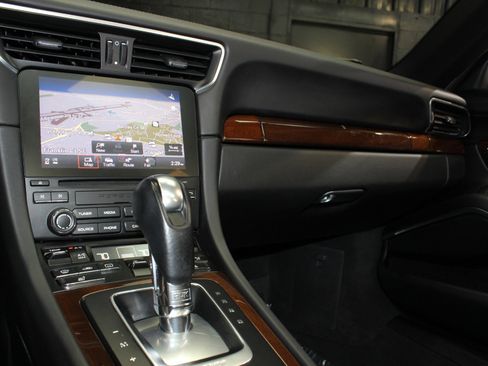 Used 2019 Porsche 911 Carrera w/ Sportdesign Package image 47