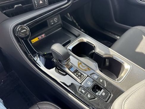 Certified 2025 Lexus NX 350 AWD w/ Accessory Package (K3) image 21