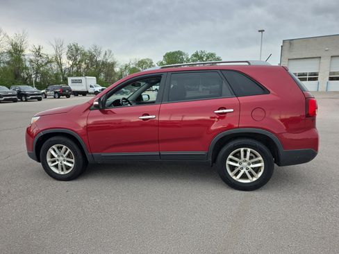 Used 2015 Kia Sorento LX image 6