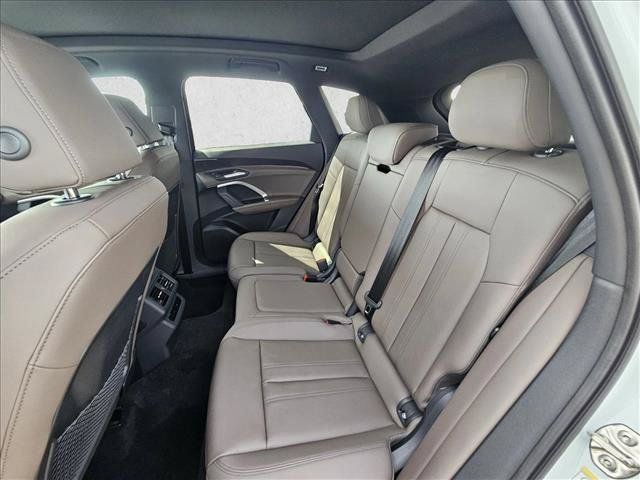 New 2026 Audi Q5 2.0T AWD/4WD image 16