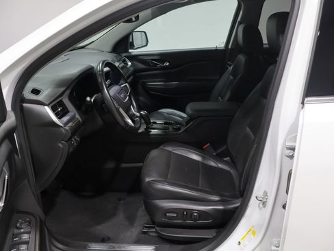 Used 2018 GMC Acadia SLT AWD/4WD image 9