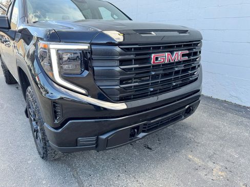 Used 2024 GMC Sierra 1500 Pro w/ Graphite Edition image 6