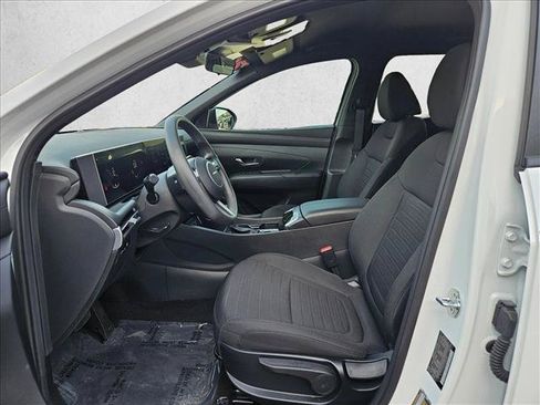 Used 2026 Hyundai Santa Cruz SE FWD image 16