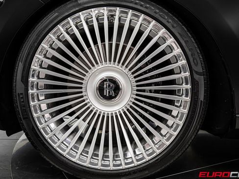 Used 2023 Rolls-Royce Cullinan AWD/4WD image 22