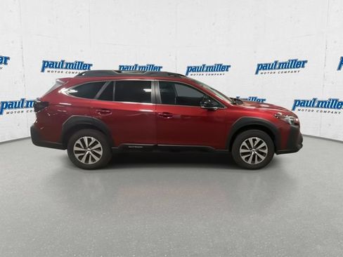 Used 2024 Subaru Outback Premium AWD/4WD image 12