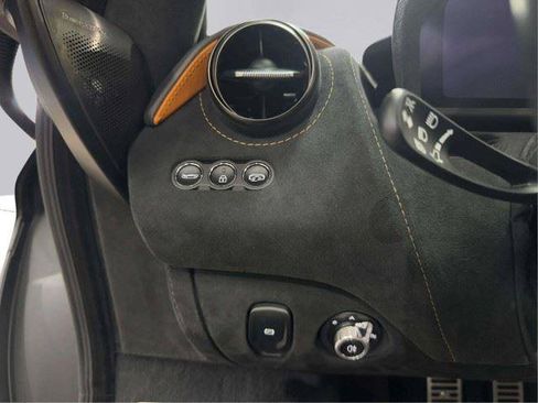 Used 2018 McLaren 720S RWD image 50