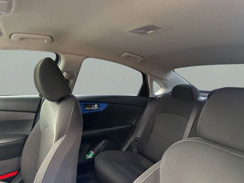 Used 2019 Kia Forte Sedan FWD image 19