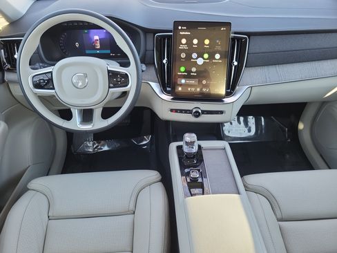 New 2026 Volvo XC90 B6 Ultra w/ Protection Package image 17