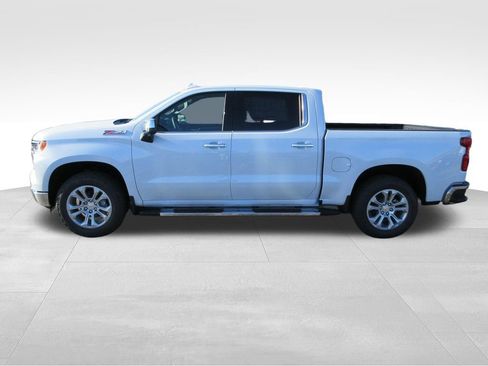 New 2026 Chevrolet Silverado 1500 LTZ w/ LTZ Premium Package AWD/4WD image 3