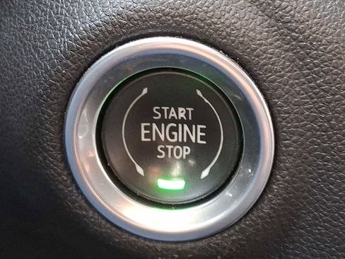 Used 2020 Chevrolet Silverado 1500 RST image 23