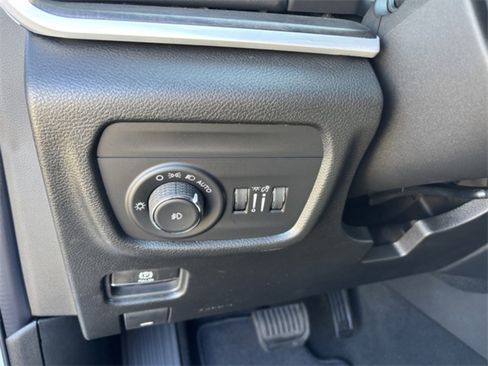 New 2025 Jeep Grand Cherokee L Limited image 17