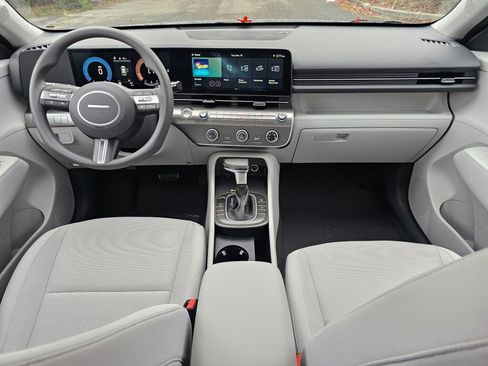 New 2026 Hyundai Kona SE image 13