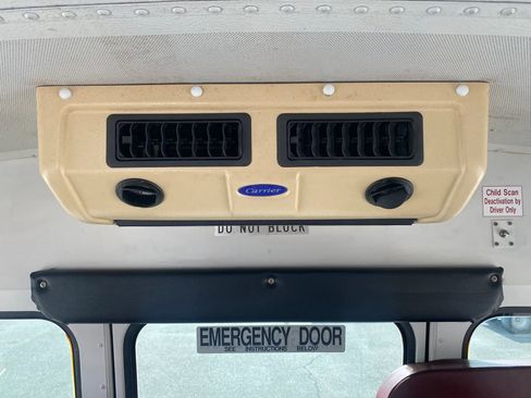 Used 2005 Chevrolet Express 3500 w/ School Bus Package RWD image 29
