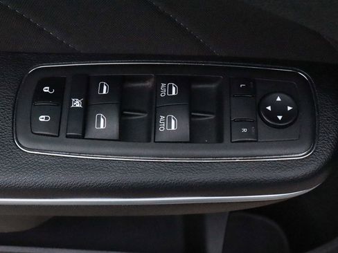 Used 2022 Dodge Charger SXT image 14